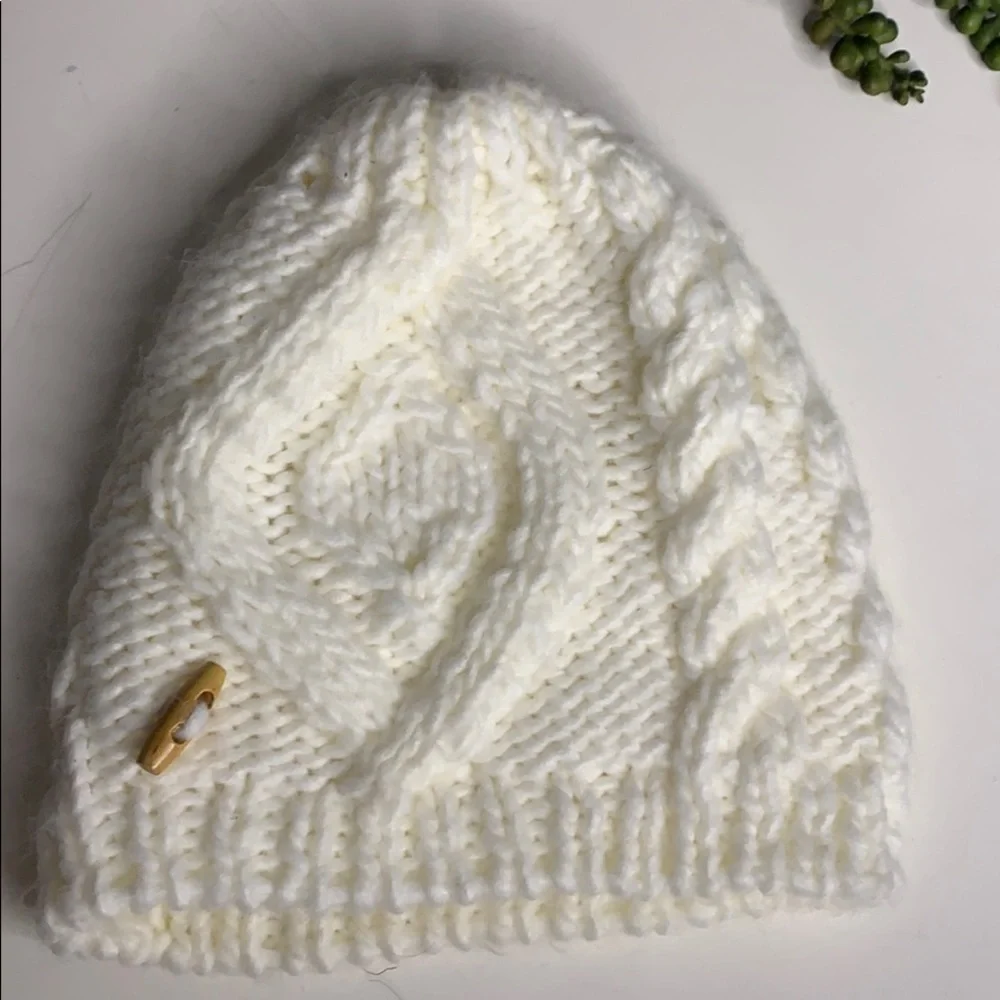 Faded Glory Cable Knit Gloves & Hat Toggle Tusk winter white essentials